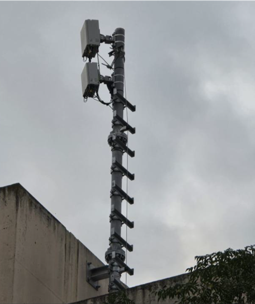 Outdoor 5G antenna and radio equipment